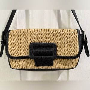 French Connection Black and Tan Woven Straw  Shoulder Bag 9x5 excellent cond